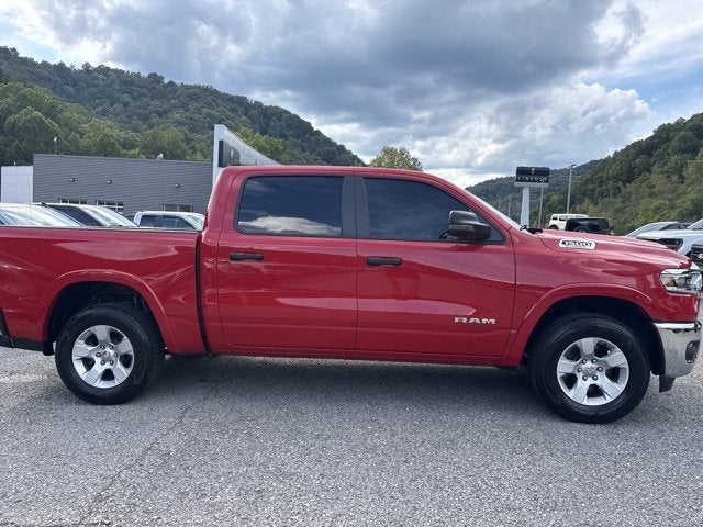 2025 RAM 1500 BIG HORN 4X4 CREW CAB 5'7
