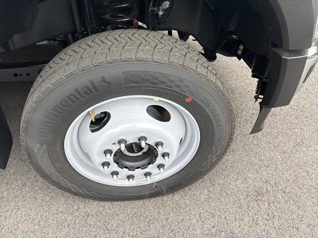 2026 Ford Super Duty F-450 DRW "XL 4WD CREW CAB 179"" WB 6"