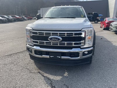 2026 Ford Super Duty F-450 DRW "XL 4WD CREW CAB 179"" WB 6"