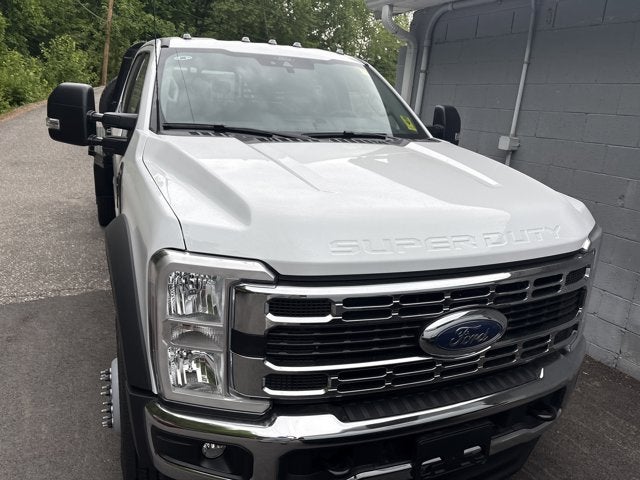 2026 Ford Super Duty F-450 DRW "XL 4WD CREW CAB 179"" WB 6"
