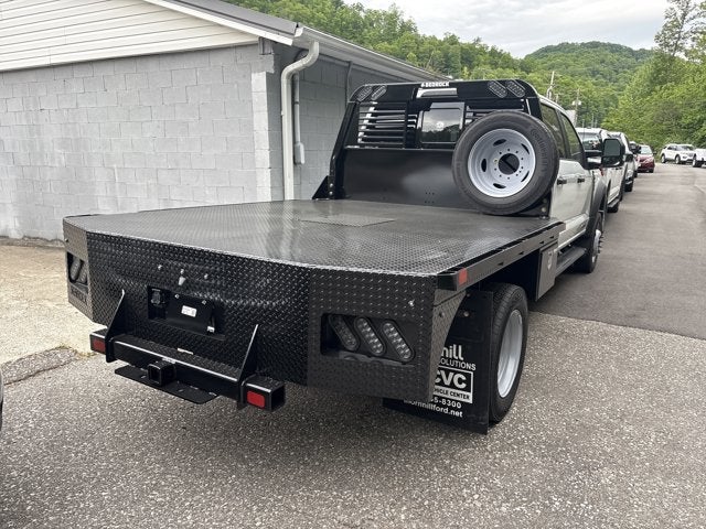 2026 Ford Super Duty F-450 DRW "XL 4WD CREW CAB 179"" WB 6"