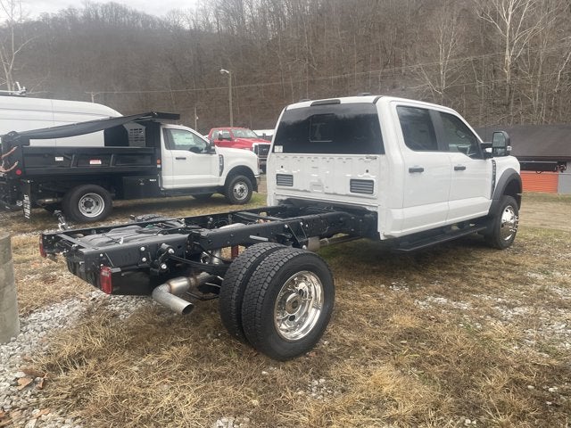 2026 Ford Super Duty F-550 DRW "XL 4WD CREW CAB 179"" WB 6"