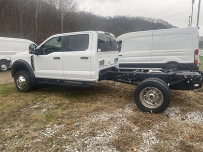 2026 Ford Super Duty F-550 DRW "XL 4WD CREW CAB 179"" WB 6"