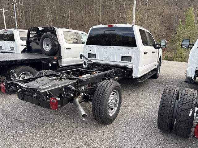 2026 Ford Super Duty F-350 SRW "XL 4WD CREW CAB 179"" WB 6"