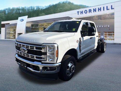 2026 Ford Super Duty F-350 DRW "XL 4WD CREW CAB 179"" WB 6"