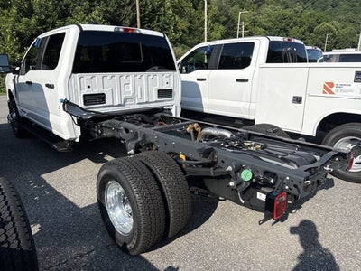 2026 Ford Super Duty F-350 DRW "XL 4WD CREW CAB 179"" WB 6"