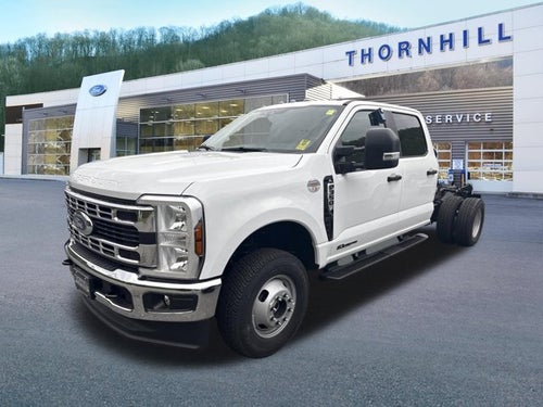 2026 Ford Super Duty F-350 DRW "XL 4WD CREW CAB 179"" WB 6"