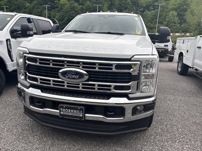 2026 Ford Super Duty F-350 DRW "XL 4WD CREW CAB 179"" WB 6"