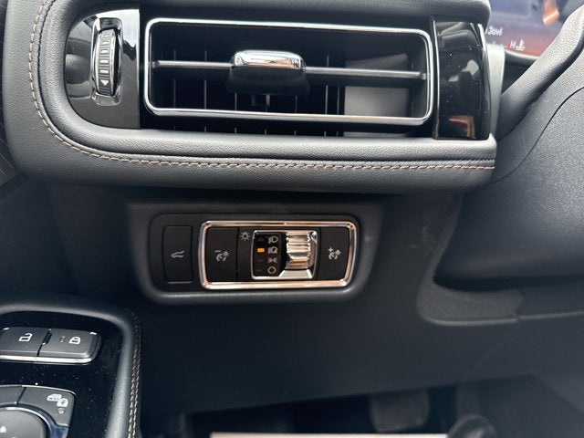 2025 Ford Super Duty F-350 DRW "XL 4WD CREW CAB 179"" WB 6"