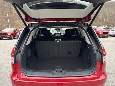 2025 Ford Super Duty F-350 DRW "XL 4WD CREW CAB 179"" WB 6"