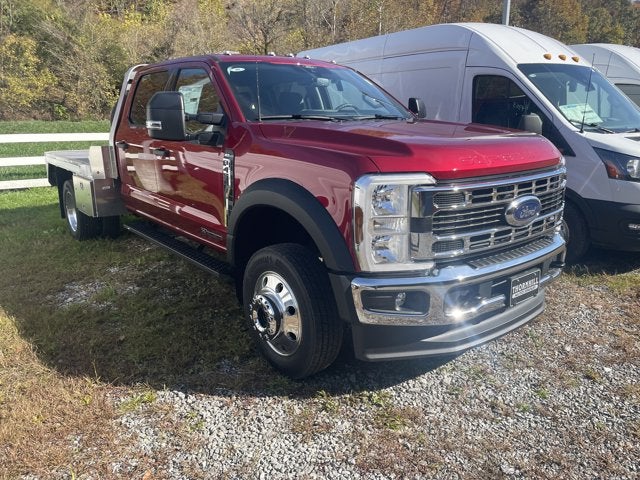 2026 Ford Super Duty F-450 DRW "XLT 4WD CREW CAB 179"" WB"