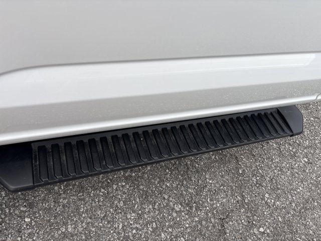 2025 Ford Super Duty F-550 DRW "XL 4WD REG CAB 169"" WB 84"