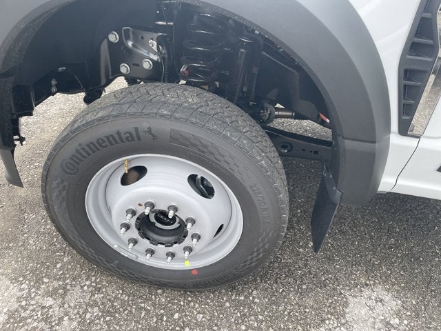 2025 Ford Super Duty F-550 DRW "XL 4WD REG CAB 169"" WB 84"