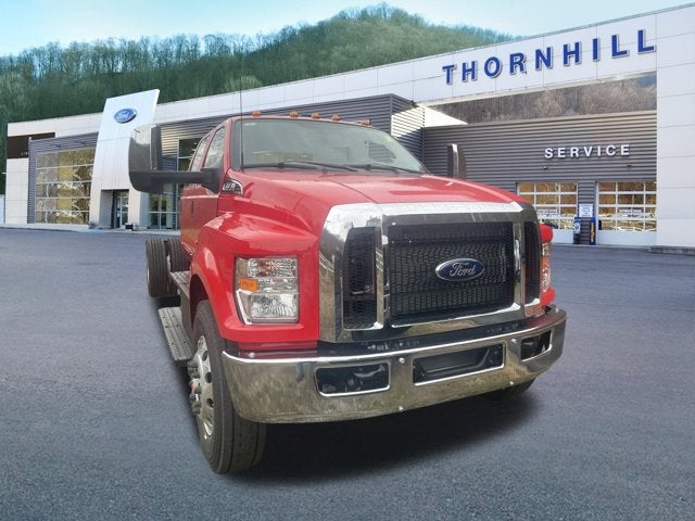 2026 Ford F-750 STRAIGHT FRAME CREW CAB