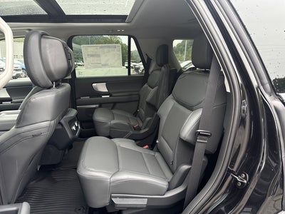 2027 Ford Expedition ACTIVE 4X4