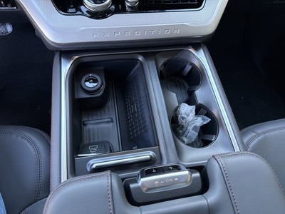 2025 Ford Expedition ACTIVE 4X4