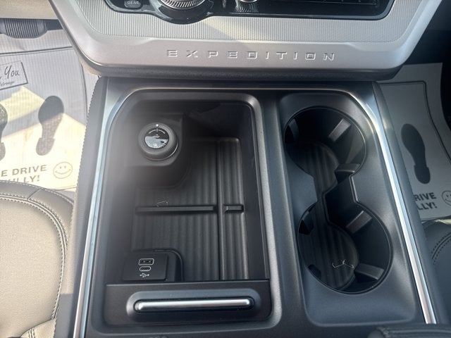2027 Ford Expedition ACTIVE 4X4