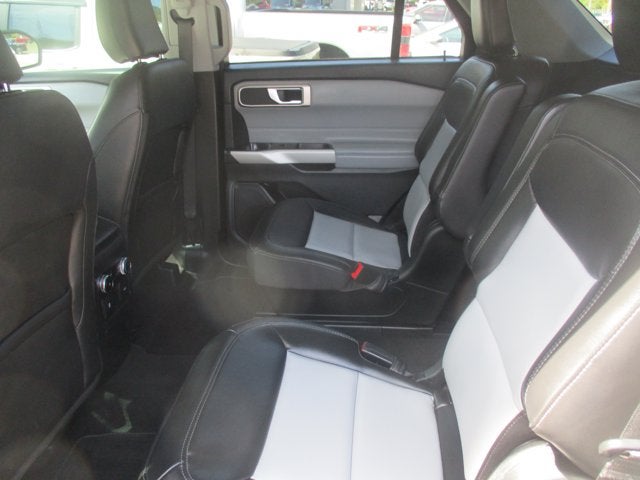 2023 Ford Explorer XLT 4WD