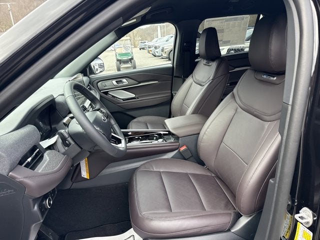 2026 Ford Explorer PLATINUM RWD