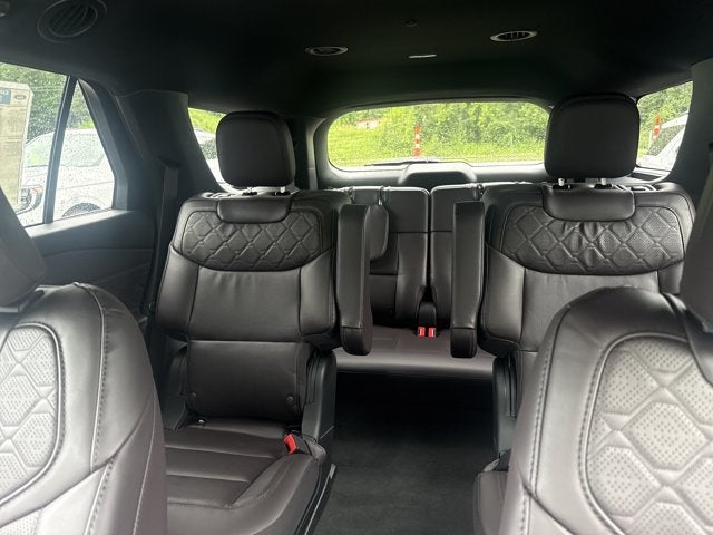 2026 Ford Explorer PLATINUM 4WD