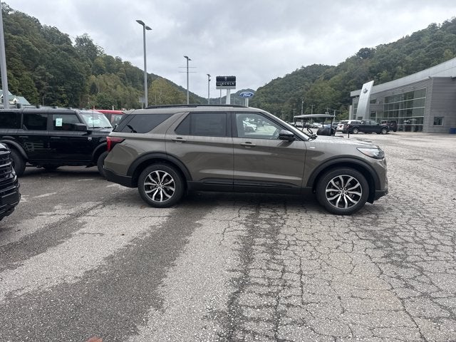 2027 Ford Explorer ST-LINE 4WD