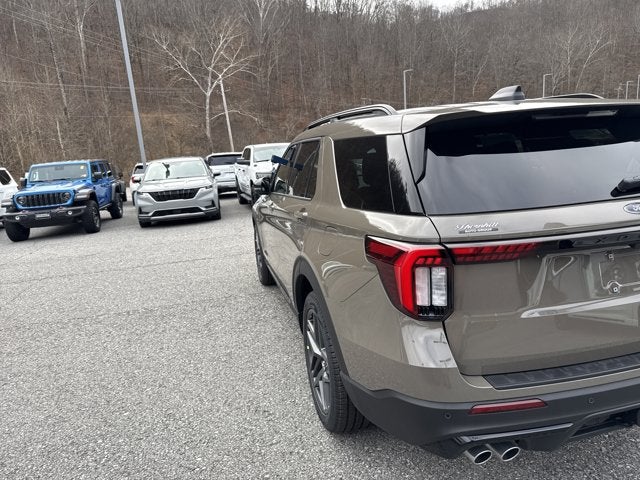 2026 Ford Explorer ST 4WD