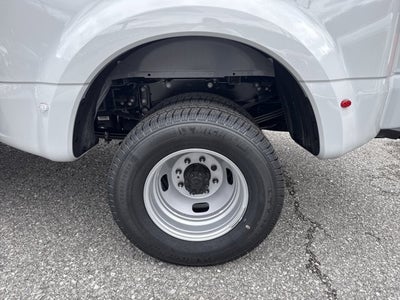 2026 Ford Super Duty F-350 DRW XLT 4WD CREW CAB 8' BOX