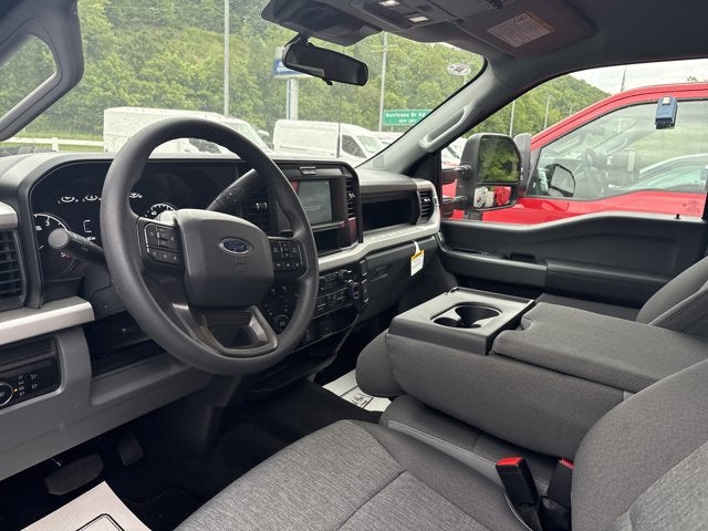 2026 Ford Super Duty F-350 DRW XL 4WD CREW CAB 8' BOX