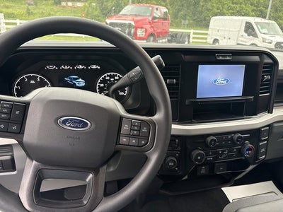 2026 Ford Super Duty F-350 DRW XL 4WD CREW CAB 8' BOX