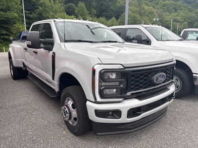 2026 Ford Super Duty F-350 DRW XL 4WD CREW CAB 8' BOX