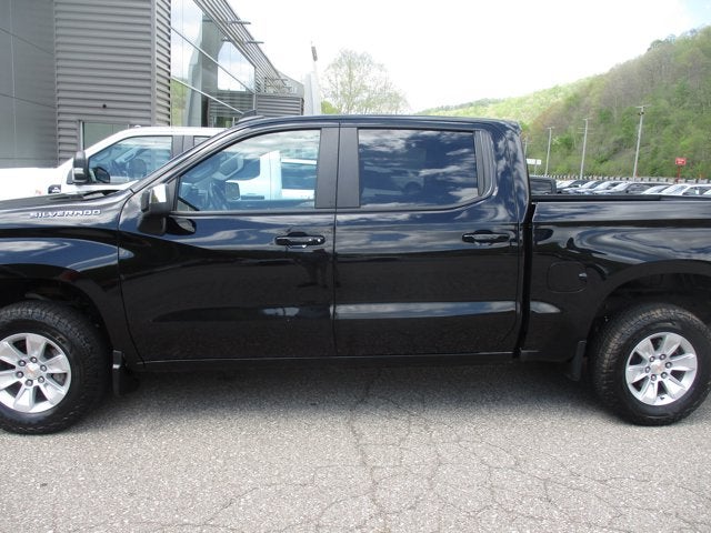 2025 Chevrolet Silverado 1500 "4WD CREW CAB 147"" LT W/1L"