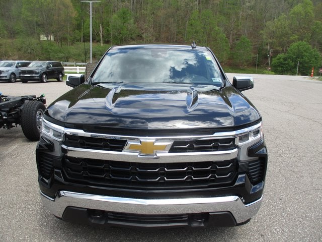 2025 Chevrolet Silverado 1500 "4WD CREW CAB 147"" LT W/1L"