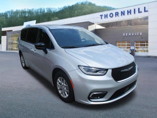 2026 Chrysler Pacifica SELECT FWD