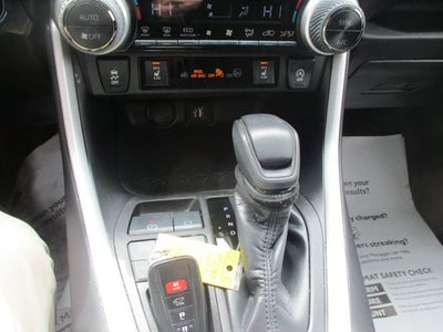 2023 Toyota RAV4 XLE AWD