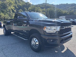 2022 RAM 3500 BIG HORN 4X4 CREW CAB 8'