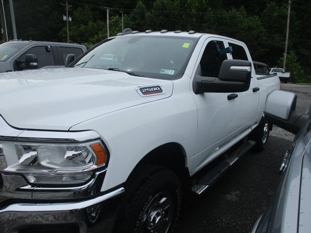 2024 RAM 2500 TRADESMAN 4X4 CREW CAB 6'