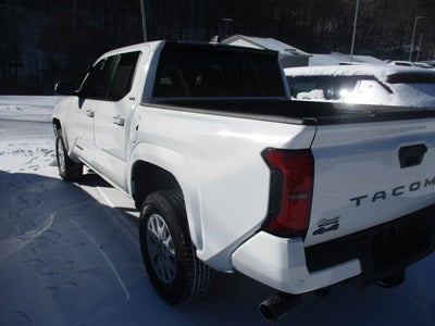 2024 Toyota Tacoma 4WD SR5 DOUBLE CAB 5' BED AT