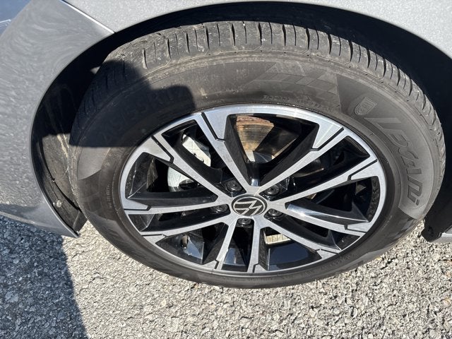2024 Volkswagen Jetta SPORT AUTO