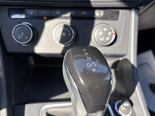 2024 Volkswagen Jetta SPORT AUTO