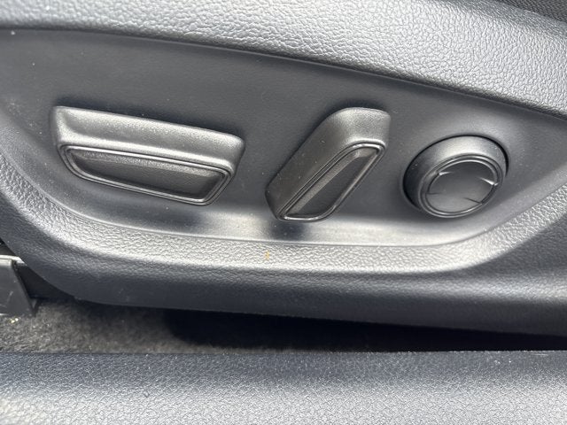 2024 Toyota Camry LE AUTO