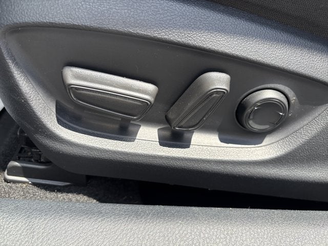 2023 Toyota Camry LE AUTO