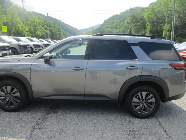 2025 Nissan Pathfinder SV 4WD