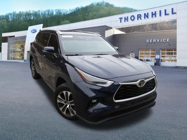 2022 Toyota Highlander XLE AWD