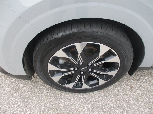 2024 Kia Carnival EX FWD